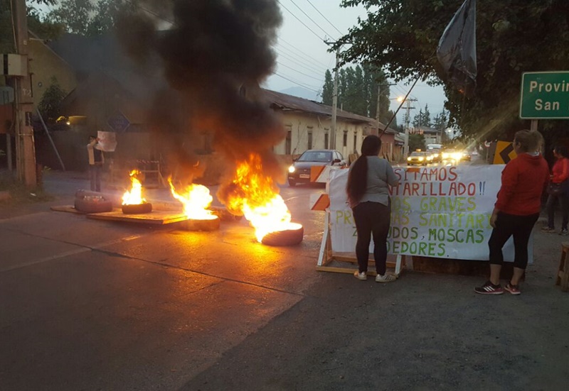 Andes on line | Vecinos de San Rafael bloquearon con barricadas la ruta ...